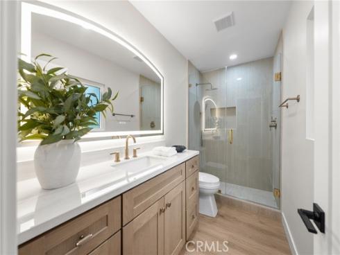 14 Highland , Irvine, CA