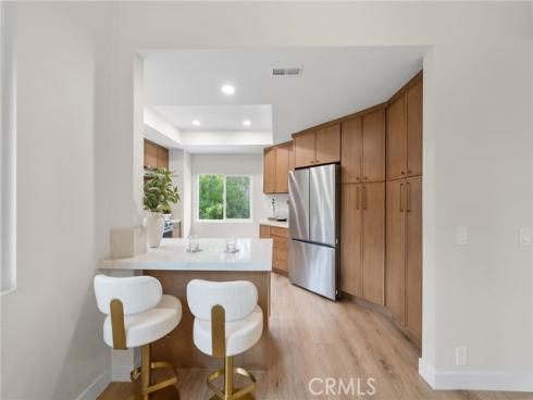 14 Highland , Irvine, CA