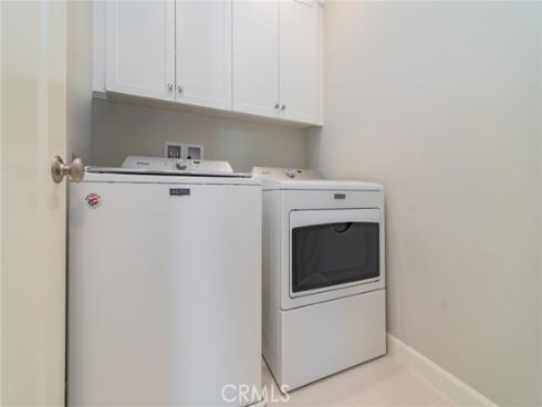 124 Holly Springs , Irvine, CA