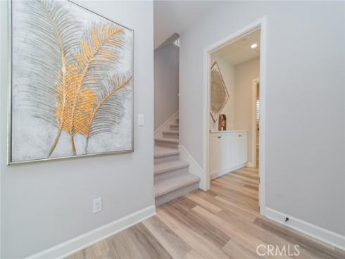 124 Holly Springs , Irvine, CA