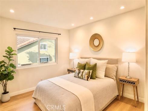 28 Cambridge , Irvine, CA