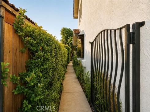 28 Cambridge , Irvine, CA