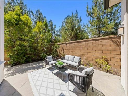68 tollson , Irvine, CA