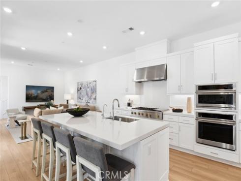 446 Sonia , Irvine, CA