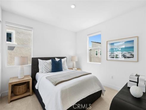 446 Sonia , Irvine, CA