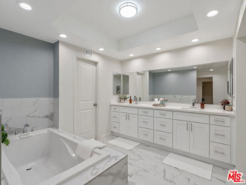 19  Rippling  , Irvine, CA