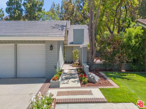 19  Rippling  , Irvine, CA