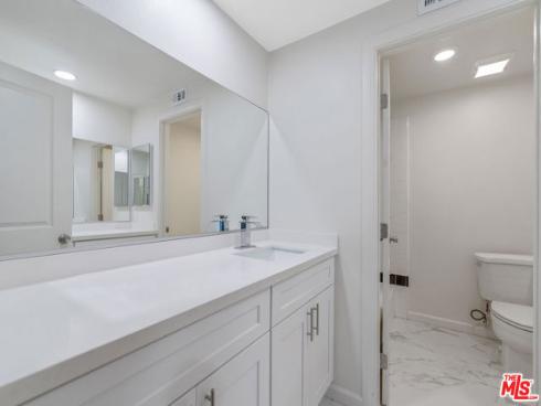 19  Rippling  , Irvine, CA
