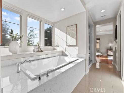 10  Shadybend  , Irvine, CA