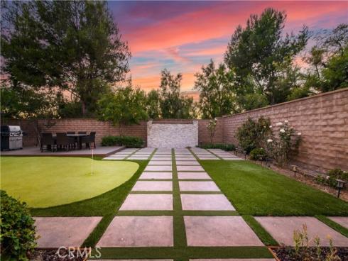 10  Shadybend  , Irvine, CA