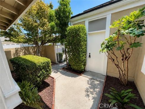 12 Springwater , Irvine, CA