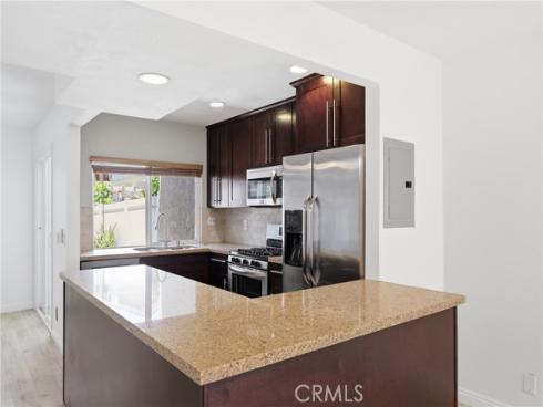 54  Oval   Road, Irvine, CA