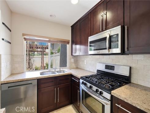 54  Oval   Road, Irvine, CA