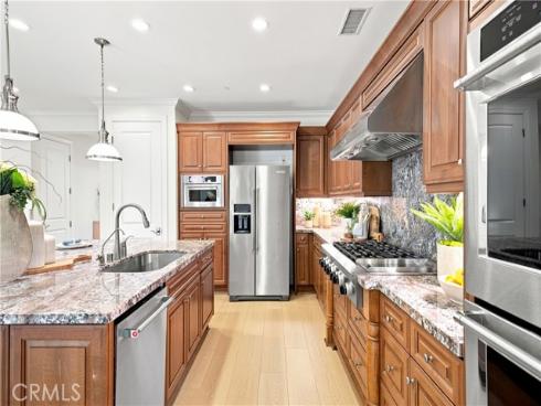 73 Cortland , Irvine, CA