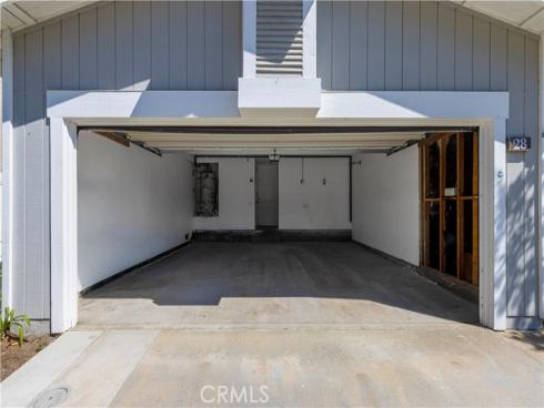 28  Jefferson  , Irvine, CA