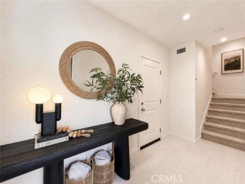 184 Elkhorn , Irvine, CA