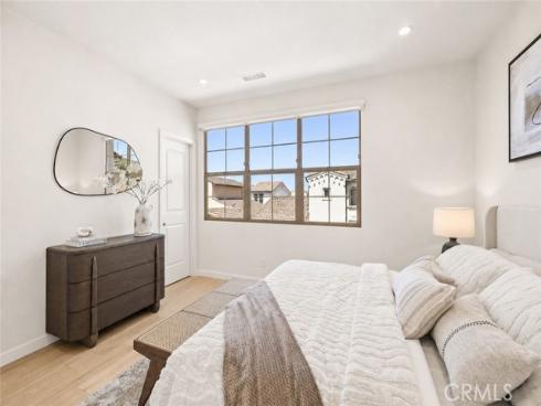 184 Elkhorn , Irvine, CA