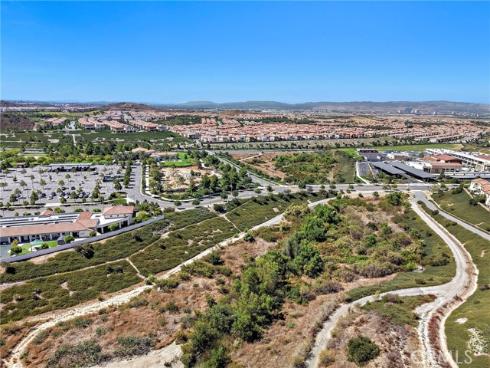 184 Elkhorn , Irvine, CA