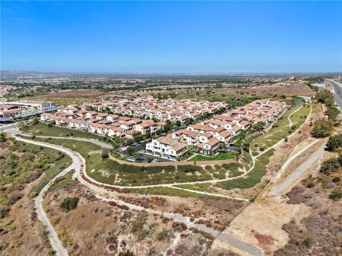 184 Elkhorn , Irvine, CA