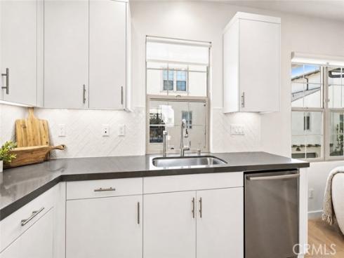 184 Elkhorn , Irvine, CA