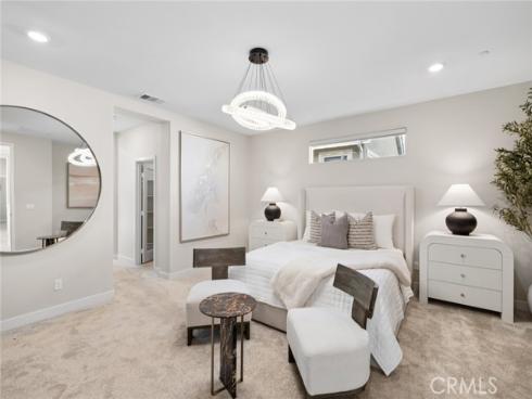410 Chorus , Irvine, CA