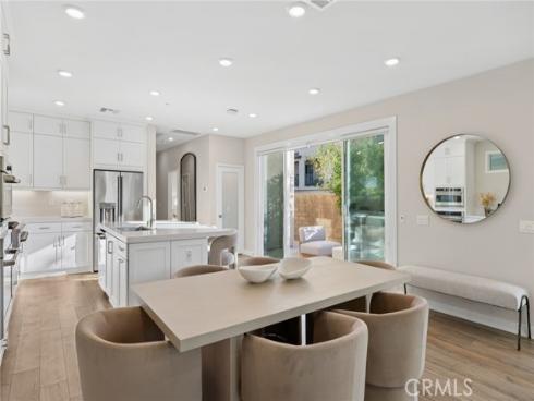 410 Chorus , Irvine, CA