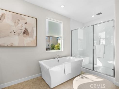 410 Chorus , Irvine, CA