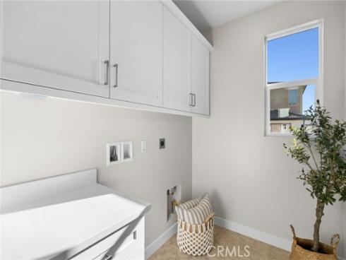 410 Chorus , Irvine, CA
