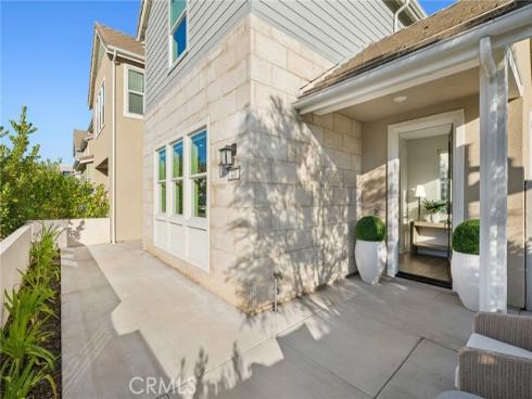 410 Chorus , Irvine, CA