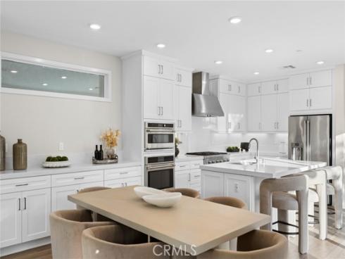 410 Chorus , Irvine, CA