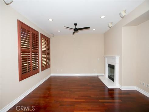 129  Chantilly  , Irvine, CA