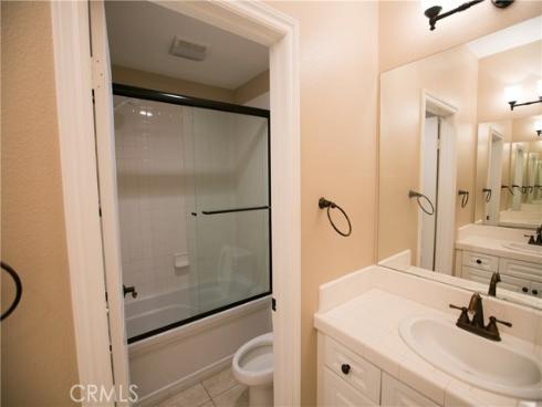 129  Chantilly  , Irvine, CA