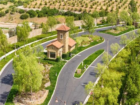 149  Summerland  , Irvine, CA