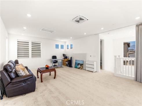 405  Clipper  , Irvine, CA