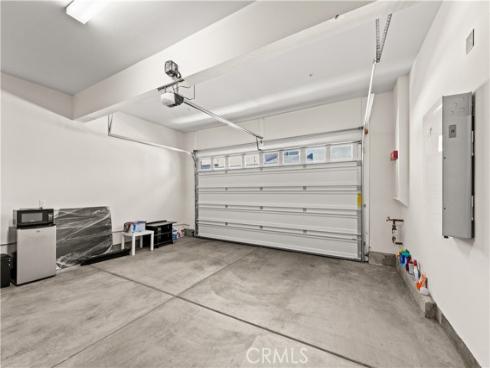 405  Clipper  , Irvine, CA