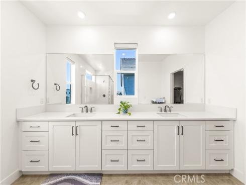 405  Clipper  , Irvine, CA
