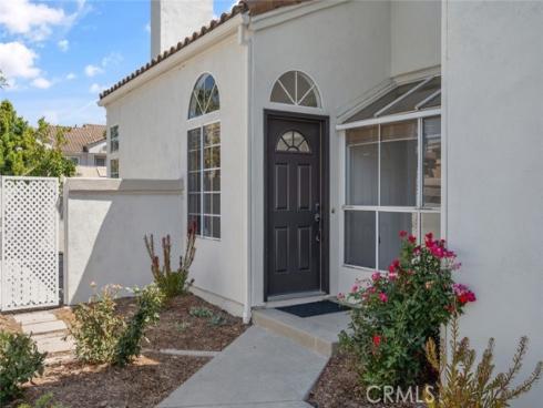 122 Almador , Irvine, CA