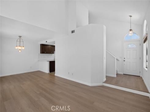 122 Almador , Irvine, CA