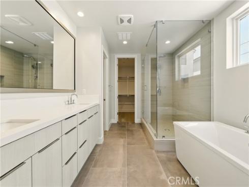 133  Apron  , Irvine, CA