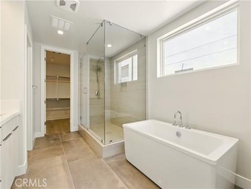 133  Apron  , Irvine, CA