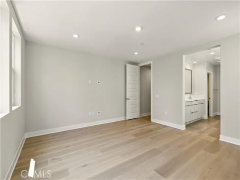 133  Apron  , Irvine, CA