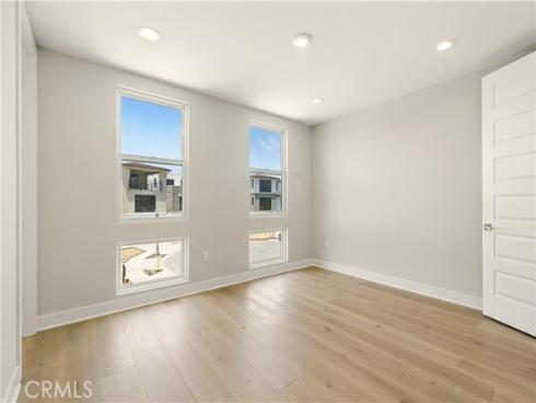 133  Apron  , Irvine, CA