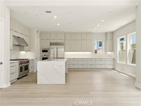 133  Apron  , Irvine, CA