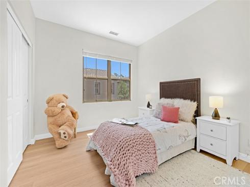 231 Mantle , Irvine, CA