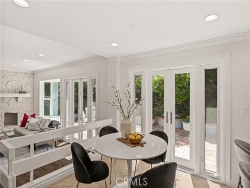 16  Harrisburg  , Irvine, CA