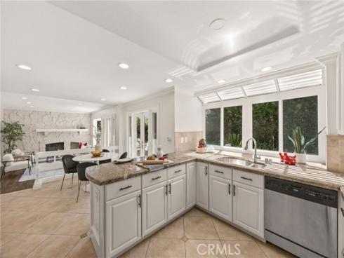 16  Harrisburg  , Irvine, CA