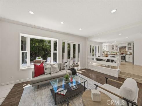 16  Harrisburg  , Irvine, CA