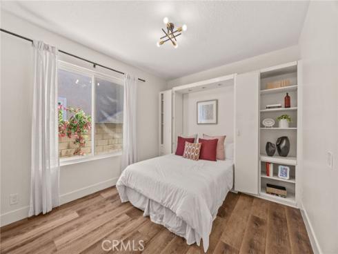 16  Harrisburg  , Irvine, CA