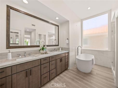 16  Harrisburg  , Irvine, CA