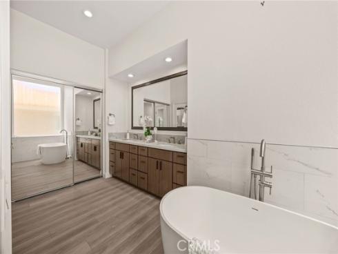 16  Harrisburg  , Irvine, CA
